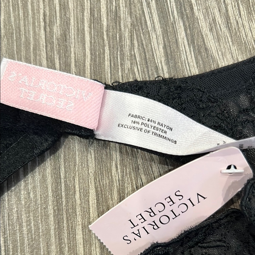 NWT Victoria’s Secret Pink and Black Embroidered Underwire Bra - Picture 4 of 8
